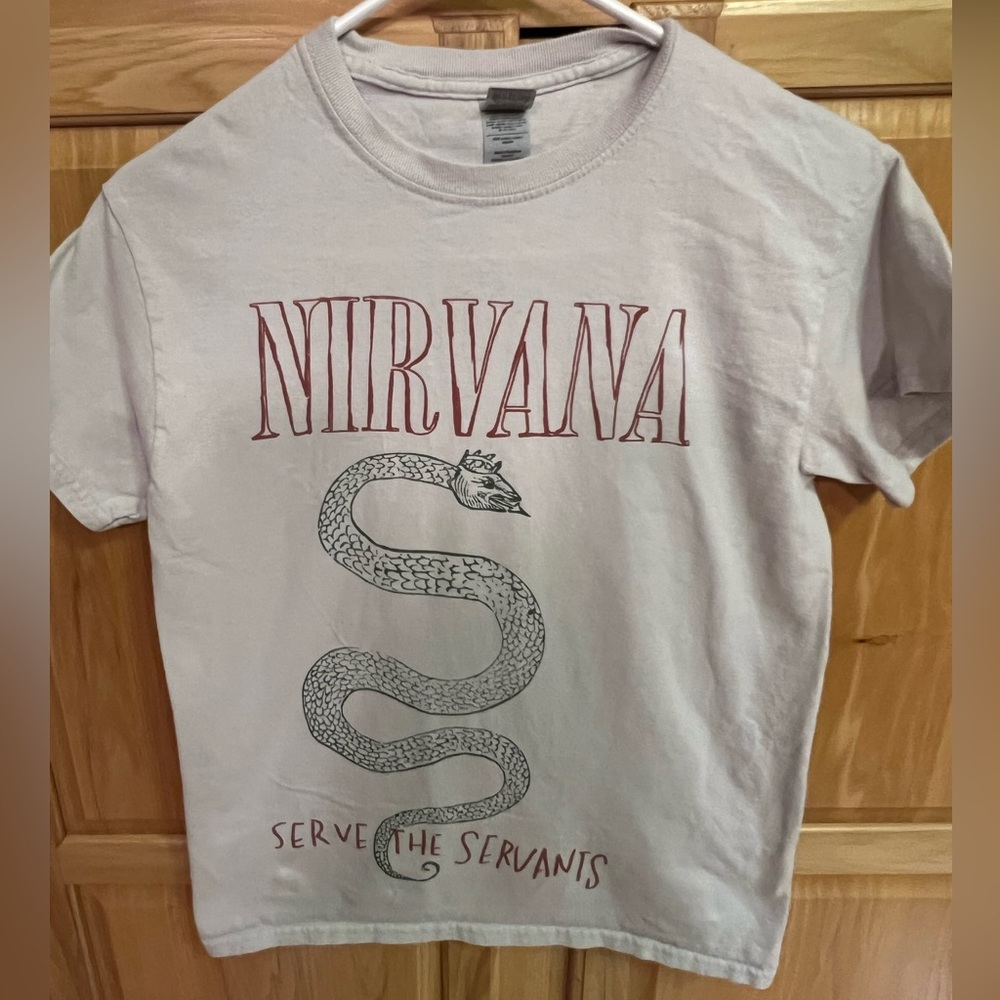 Nirvana Serve the Servants T - Gildan size small